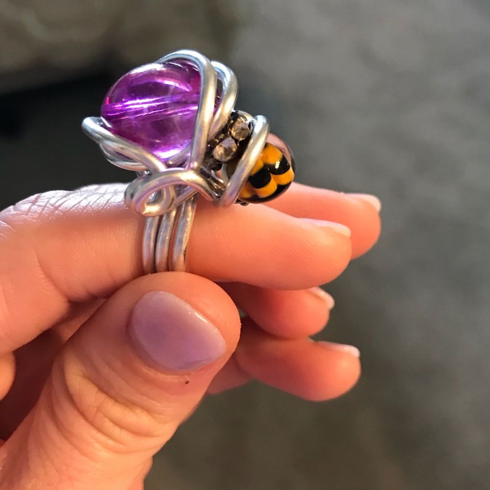 Bee Ring - Picture 4 of 4